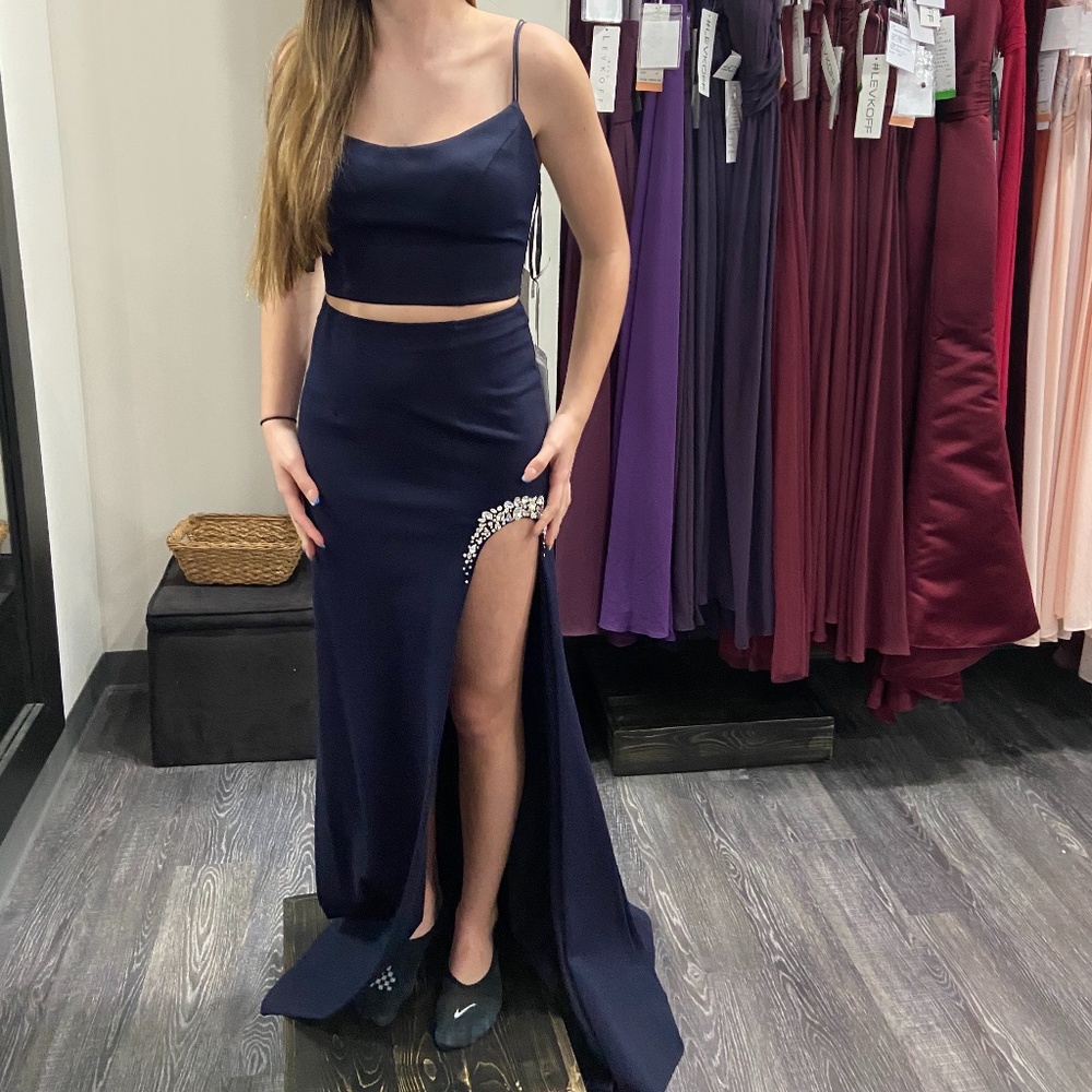 Sherri hill navy prom dress